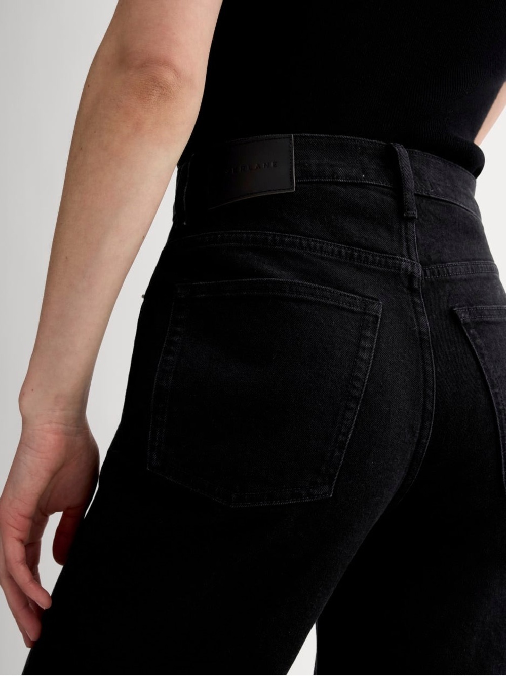 Everlane The Way-High Jean – Black (Size 30) 🖤 - Picture 3 of 8